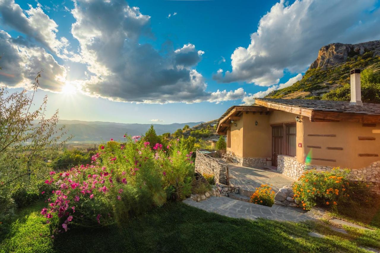 Ilindentsi Eco Village Under The Cliffs מראה חיצוני תמונה