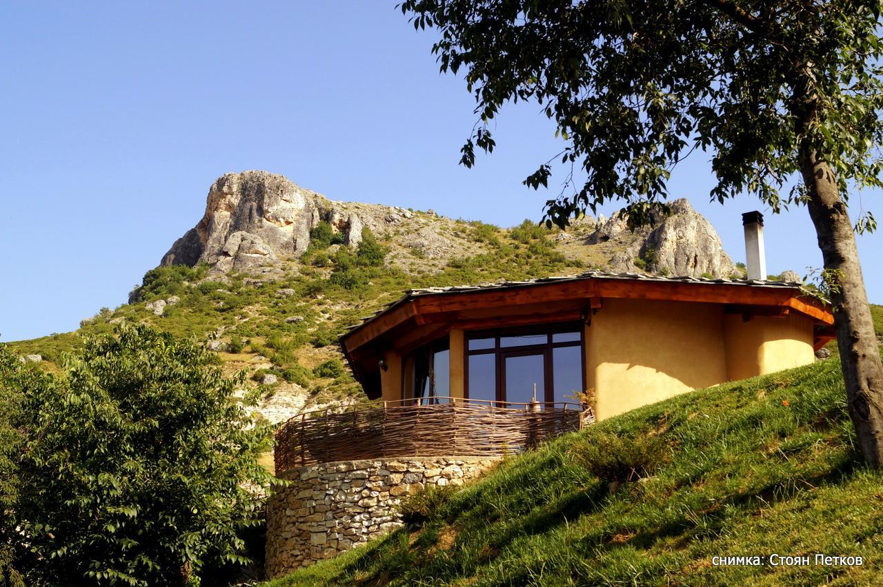 Ilindentsi Eco Village Under The Cliffs מראה חיצוני תמונה